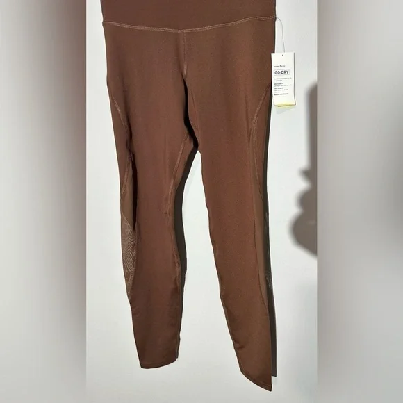 Old Navy High-Waisted Elevate Mesh-Trim Compression Size Large - Picture 9 of 14